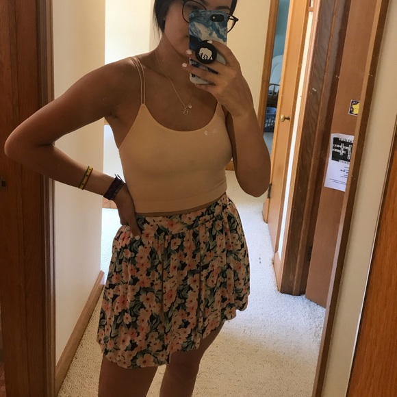 mini floral skirt - Picture 2 of 4